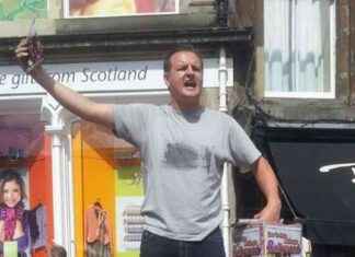 Edinburgh Fringe Show Advertising Costs Could Exclude Participants news-15082024-195812