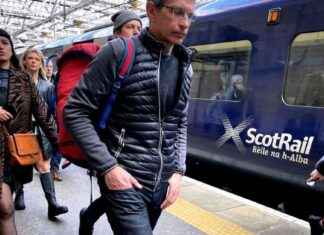 Edinburgh Rail Passengers Face Delays Due to Signal Faults news-24102024-092615