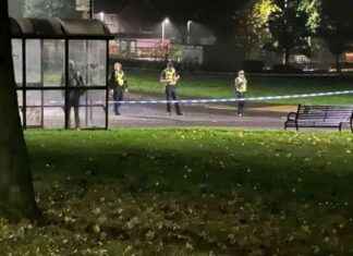 Edinburgh Man Hospitalized After Slashing Incident, Street Locked Down by Armed Cops news-26102024-155057