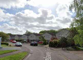 Police launch manhunt after Midlothian house break-in and car theft police-launch-manhunt-after-midlothian-house-break-in-and-car-theft