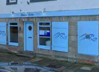 Charming Edinburgh Bistro Overlooking Harbour for Sale charming-edinburgh-bistro-overlooking-harbour-for-sale