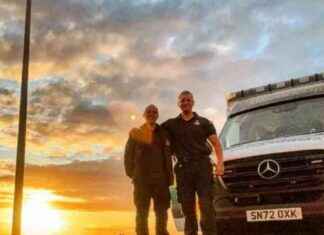 Edinburgh Ambulance Staff to Run Marathon in Full Kit with 10kg Bags edinburgh-ambulance-staff-to-run-marathon-in-full-kit-with-10kg-bags