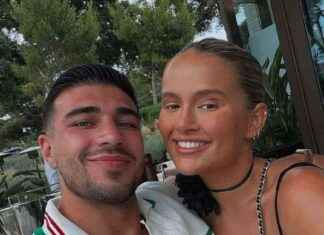 Molly-Mae Hague Hospitalized for ‘Excruciating Pains’ molly-mae-hague-hospitalized-for-excruciating-pains