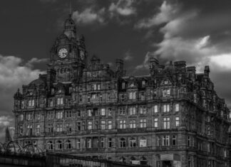 Hotels Near Edinburgh Waverley: Discover The Best Stays For Your Trip