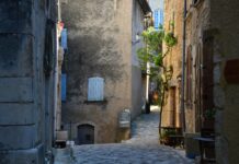 Edinburgh Town Map: Discover Hidden Gems and Secret Streets