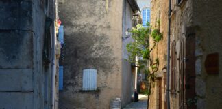 Edinburgh Town Map: Discover Hidden Gems and Secret Streets