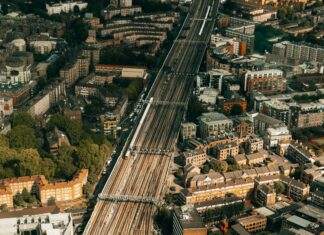 Trains From Edinburgh To London: Discover The Fastest Routes Today