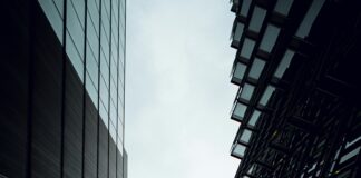 Edinburgh To London Plane Tickets: How To Find The Best Deals Fast