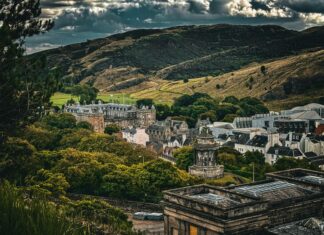 Premier Inn Edinburgh Royal Mile: Why Is It The Ultimate Stay?