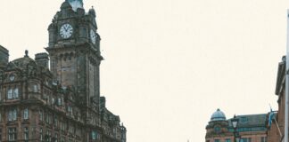 Premier Inn Edinburgh Princes Street: Uncover Exceptional Comfort and Location