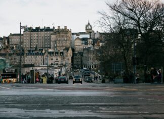 Old Waverley Hotel Edinburgh: Discover Hidden Gems & Luxury Stays