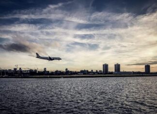 London To Edinburgh Flight: Discover The Best Tips For A Smooth Journey