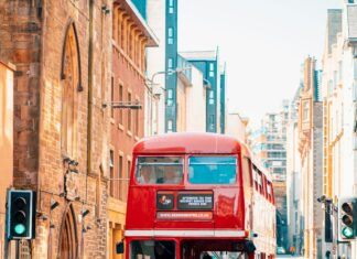 Car Hire Edinburgh Scotland: Discover The Ultimate Travel Freedom