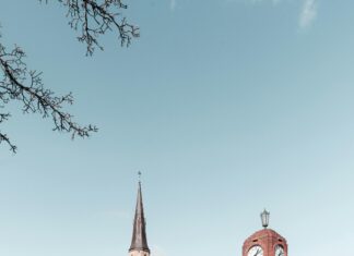 Best Time To Visit Edinburgh: Discover When To Experience Magic