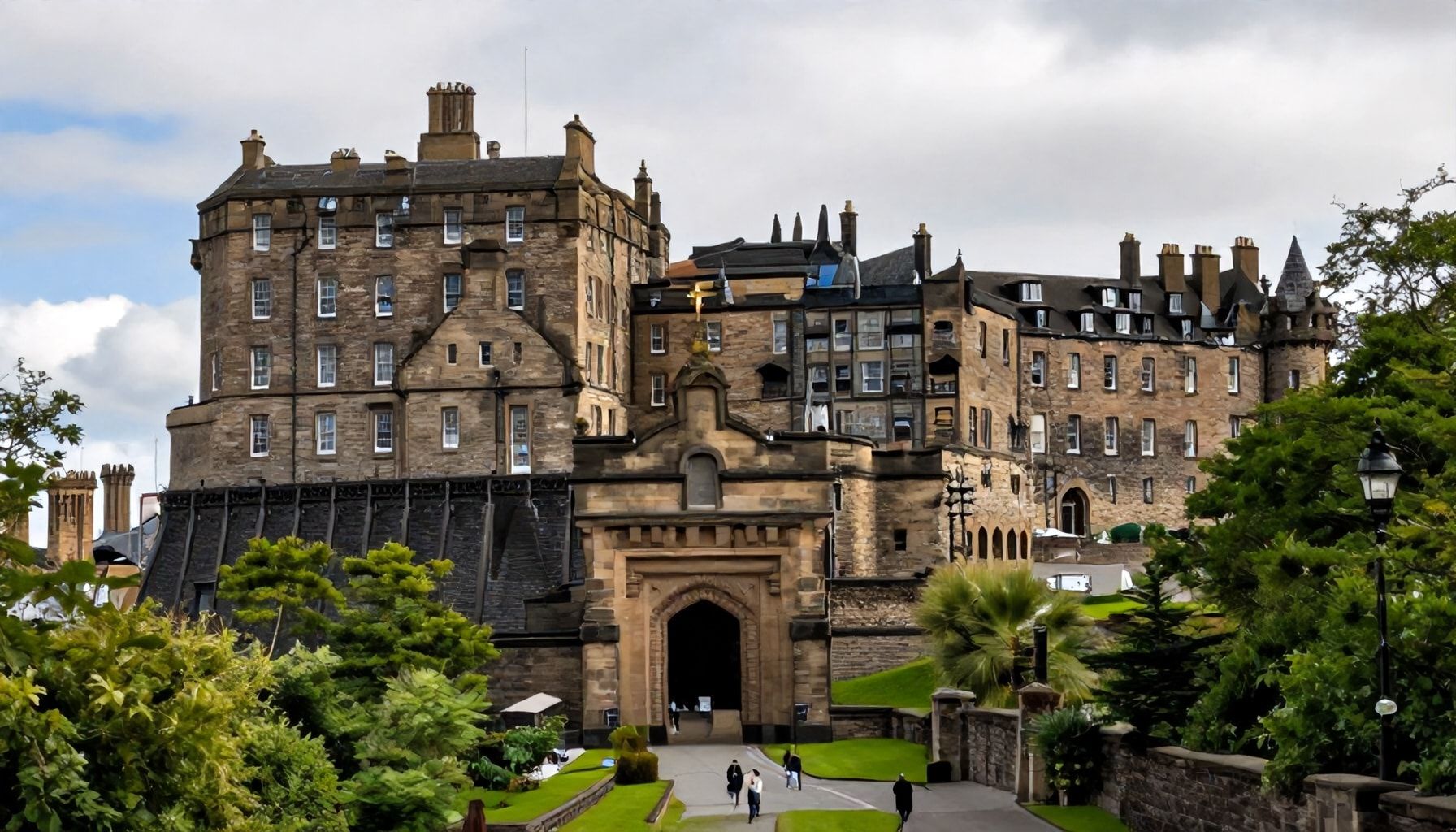 10 Ways to Experience Edinburgh’s History Beyond the Castle*