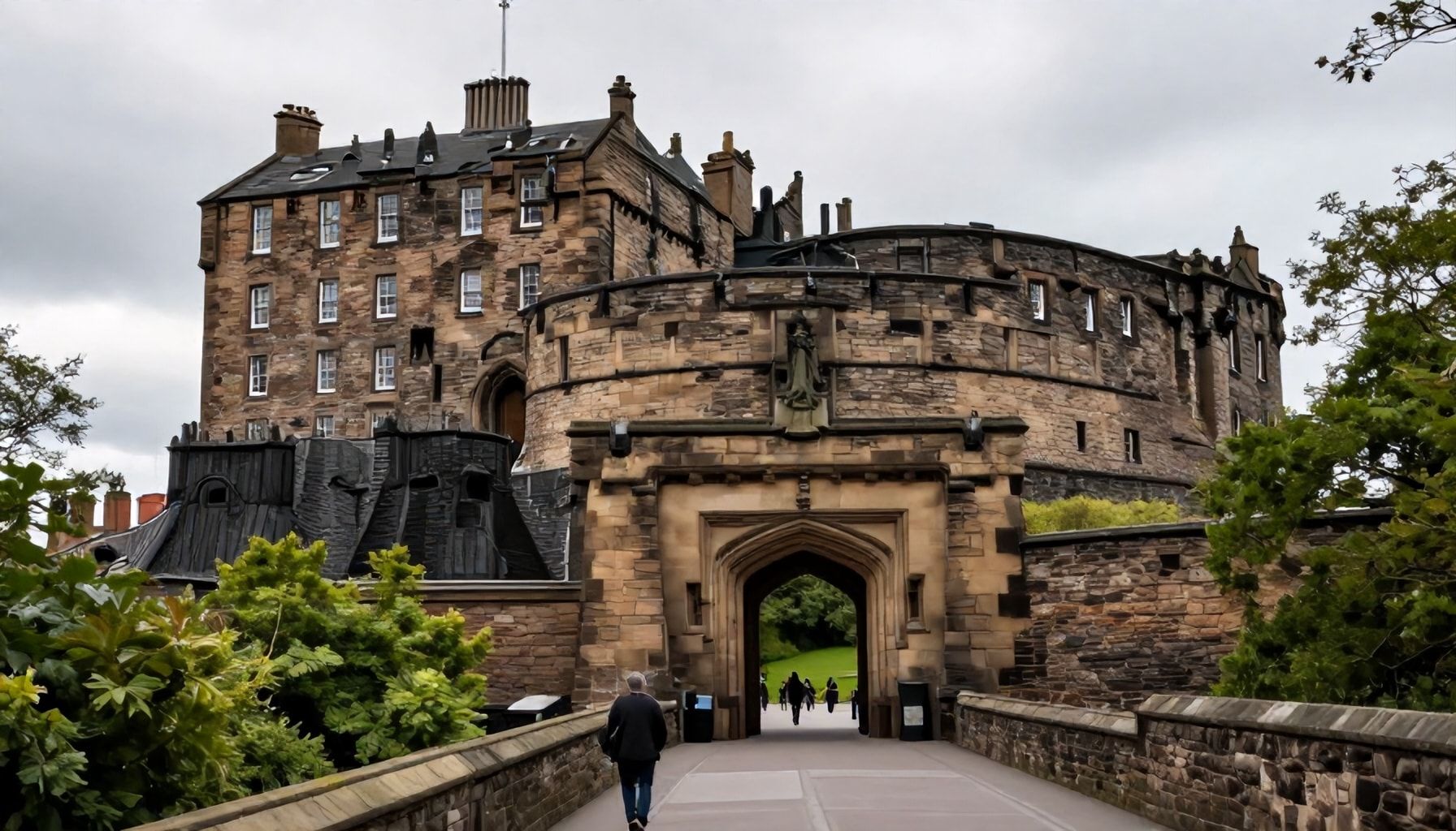 How to Experience Edinburgh Castle Like a Local: Insider Tips for an Unforgettable Visit*